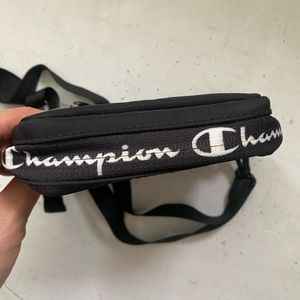 Champion Cross Body Bag